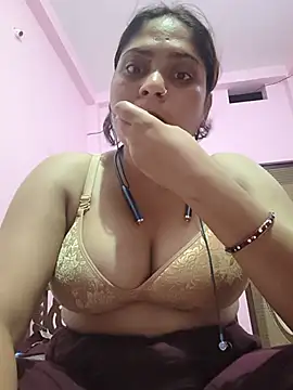 Snapshot of Aanushaka chatting on 22, 5, 2026 Aanushaka online show from 22, 5, 2026
