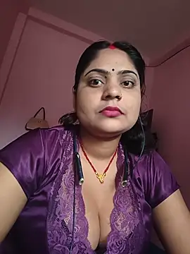 Snapshot of Aanushaka chatting on 27, 5, 2026 Aanushaka online show from 27, 5, 2026