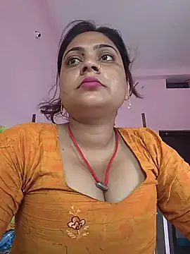 Snapshot of Aanushaka chatting on 15, 6, 2026 Aanushaka online show from 15, 6, 2026