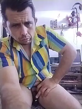 Snapshot of manuel4200 chatting on 17, 5, 2026 manuel4200 online show from 17, 5, 2026
