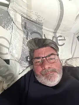 Snapshot of eruzam59000 chatting on 21, 2, 2026 eruzam59000 online show from 21, 2, 2026