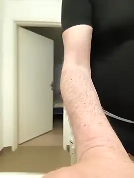 Snapshot of eruzam59000 chatting on 2, 3, 2026 eruzam59000 online show from 2, 3, 2026