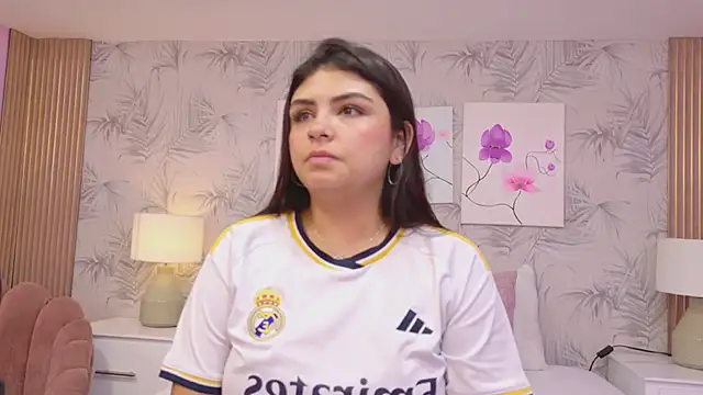 EmmaLeens online show from 5, 3, 2026