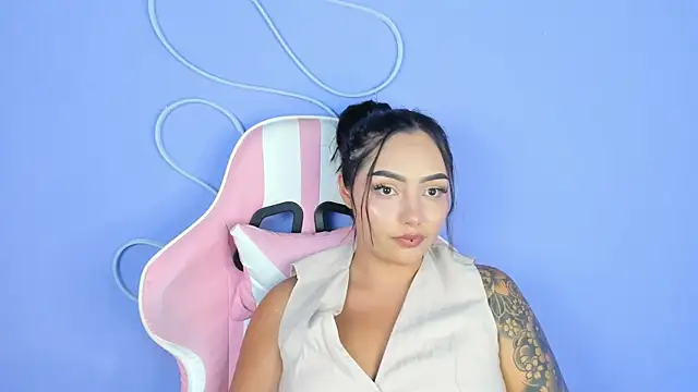 Snapshot of NinaAngel6 chatting on 28, 5, 2026 NinaAngel6 online show from 28, 5, 2026