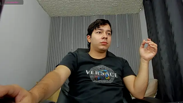 Julian Smith21 online show from 30, 5, 2026