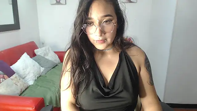 Aura cute  online show from 2, 4, 2026