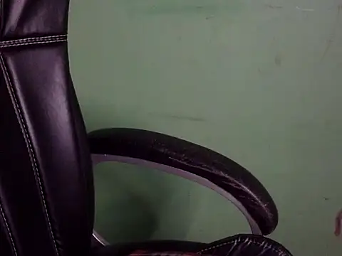 cute momo love online show from 26, 4, 2026