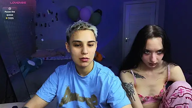 LuxuryLoverss online show from 1, 4, 2026