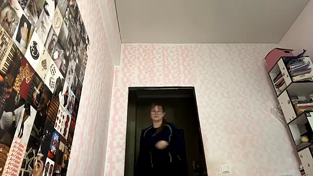 Snapshot of JanineThielman chatting on 22, 6, 2026 JanineThielman online show from 22, 6, 2026