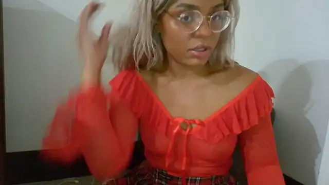 princessandthefootjob online show from 15, 4, 2026