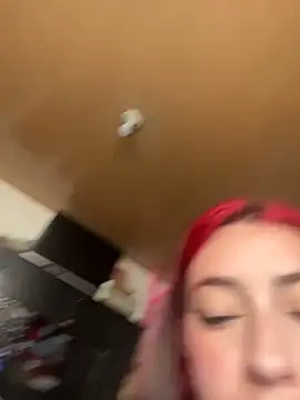 dayadumont online show from 3, 3, 2026