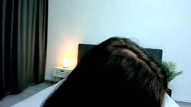 Layla Ress online show from 2, 7, 2026