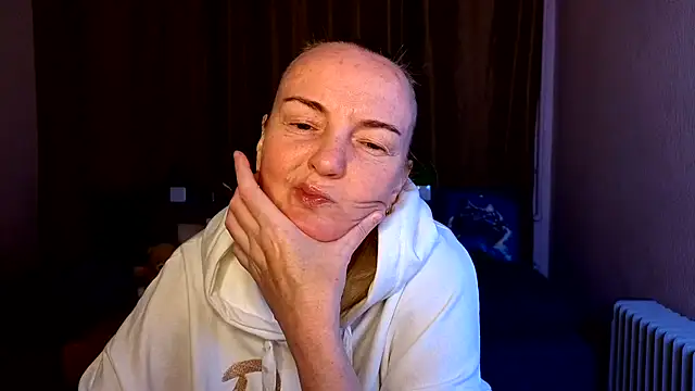 Snapshot of Bella_soulmate chatting on 18, 6, 2026 Bella soulmate online show from 18, 6, 2026