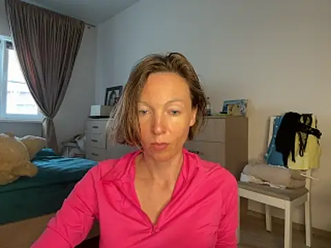 angelicfenix online show from 1, 4, 2026