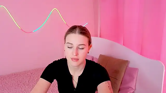 Violettta doll online show from 28, 2, 2026