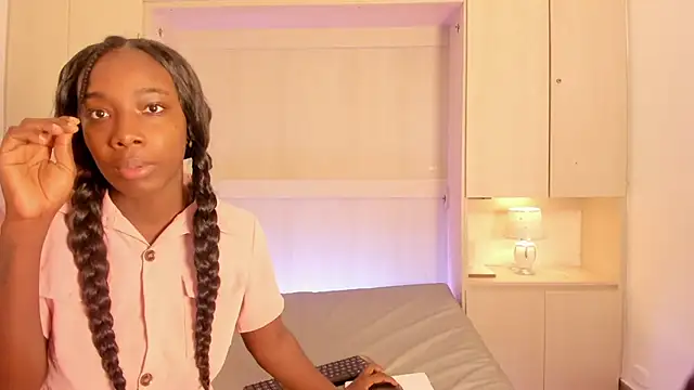 Snapshot of Oshun_444 chatting on 23, 6, 2026 Oshun 444 online show from 23, 6, 2026
