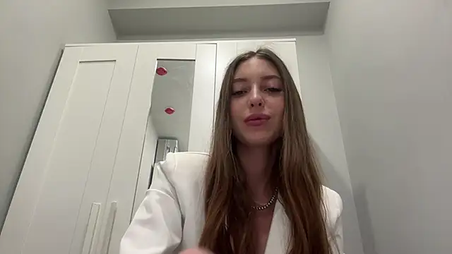 selena favn online show from 23, 3, 2026