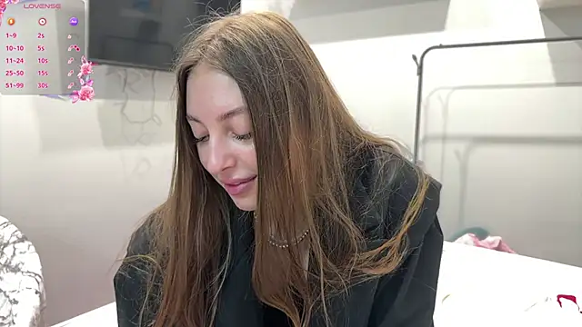 selena favn online show from 4, 6, 2026
