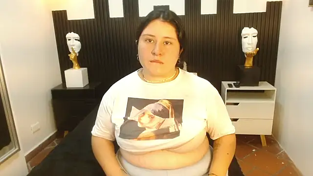 sienna cavalli online show from 12, 4, 2026