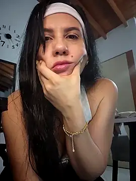 sashaaqueen online show from 9, 4, 2026