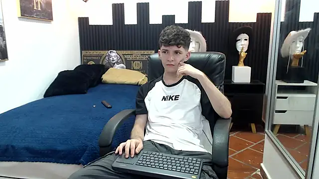 Snapshot of trevor_mob chatting on 9, 6, 2026 trevor mob online show from 9, 6, 2026
