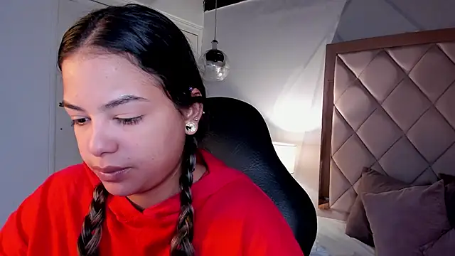 Snapshot of dulce_lyraa1 chatting on 4, 6, 2026 dulce lyraa1 online show from 4, 6, 2026