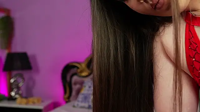 AylaWhisper online show from 20, 5, 2026