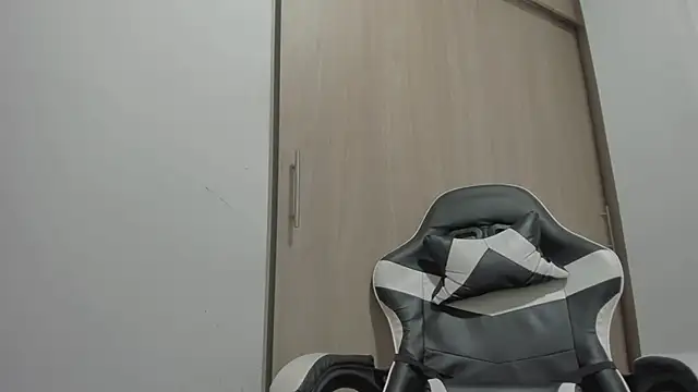 Axel  Blaze online show from 14, 3, 2026