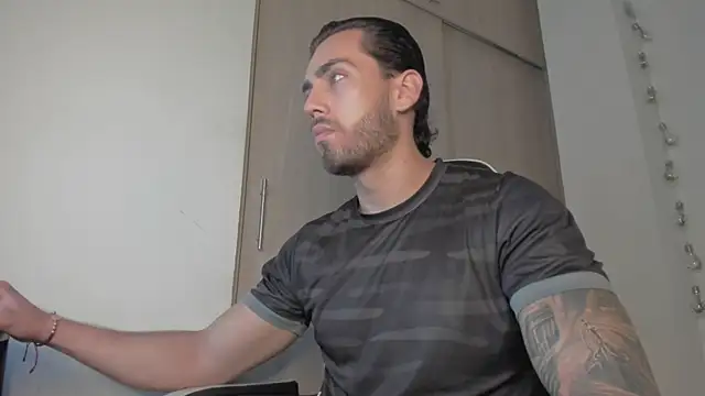 Axel  Blaze online show from 10, 4, 2026