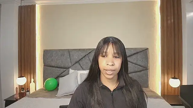 Snapshot of ShayMilleer chatting on 25, 5, 2026 ShayMilleer online show from 25, 5, 2026