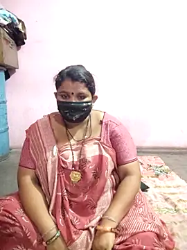 Snapshot of gujjuhotcouple chatting on 2, 6, 2026 gujjuhotcouple online show from 2, 6, 2026