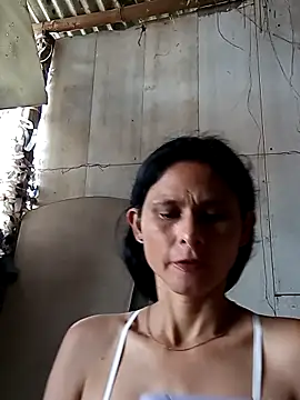 yuliitza4 online show from 8, 3, 2026