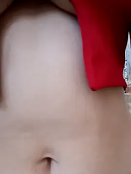 yuliitza4 online show from 14, 4, 2026