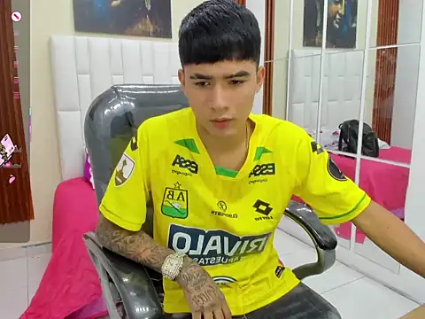 Thiago collinss online show from 25, 4, 2026