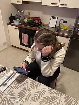 ReyRinaldo online show from 4, 3, 2026