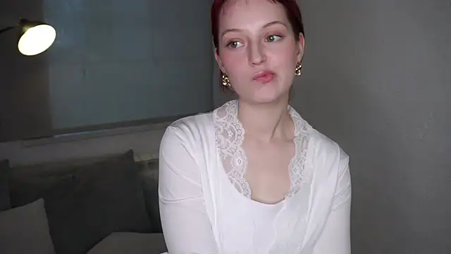 Snapshot of ValeneRomer chatting on 2, 3, 2026 ValeneRomer online show from 2, 3, 2026