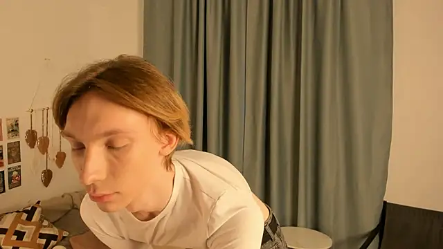 Snapshot of SilverFeral chatting on 28, 2, 2026 SilverFeral online show from 28, 2, 2026