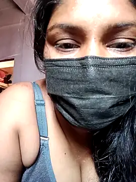 sexyladdupilla online show from 20, 4, 2026