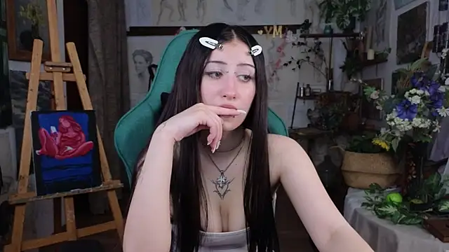 Snapshot of EffieMeowley chatting on 24, 5, 2026 EffieMeowley online show from 24, 5, 2026