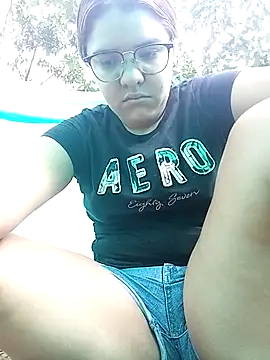 single kitten online show from 4, 3, 2026