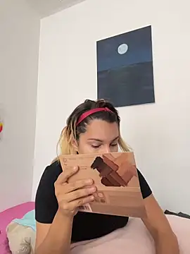 aurora bela online show from 26, 3, 2026