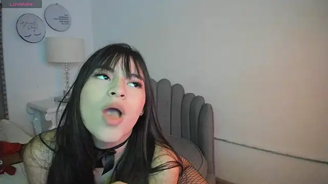 dulcenyra7 online show from 2, 3, 2026