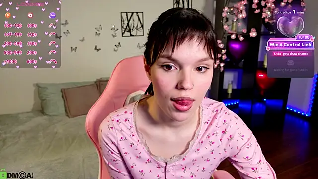 Snapshot of JanetCensley chatting on 22, 4, 2026 JanetCensley online show from 22, 4, 2026