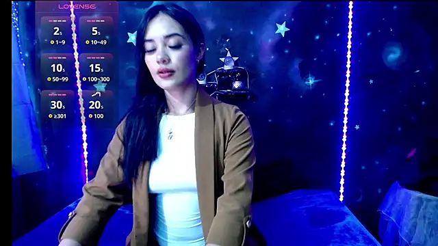 ValentinaRojass  online show from 13, 3, 2026