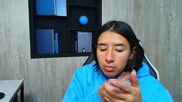 LilyRossi  online show from 1, 5, 2026