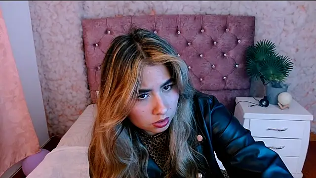 Sofiazaf  online show from 19, 3, 2026