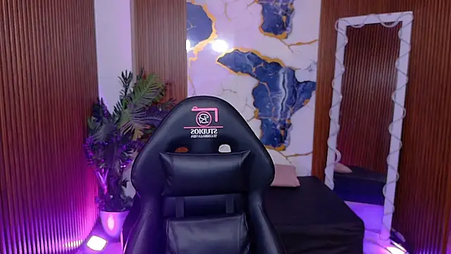 Lyra tay online show from 13, 6, 2026
