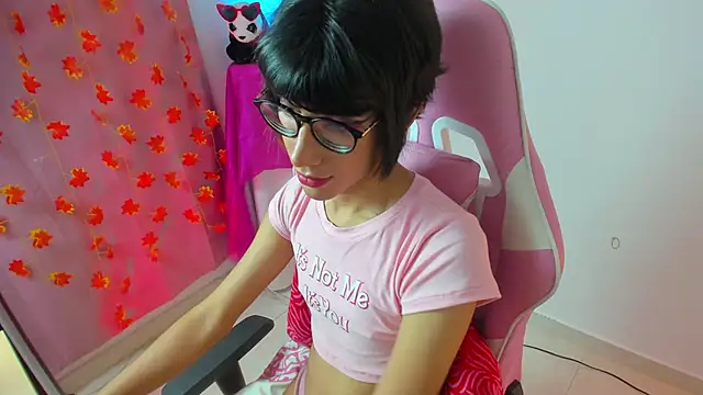 Madeline 21 online show from 9, 3, 2026