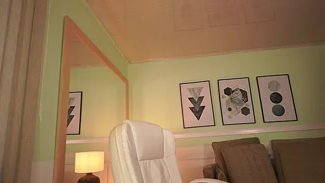 MandyCollins online show from 6, 4, 2026