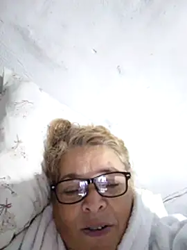 momismilf544 online show from 11, 4, 2026